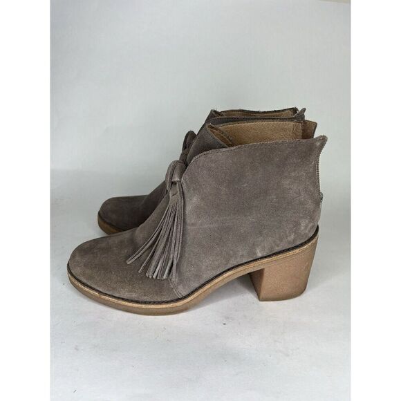 Ugg Booties Women Size 9 Gray Suede Zip Heels - Picture 4 of 16